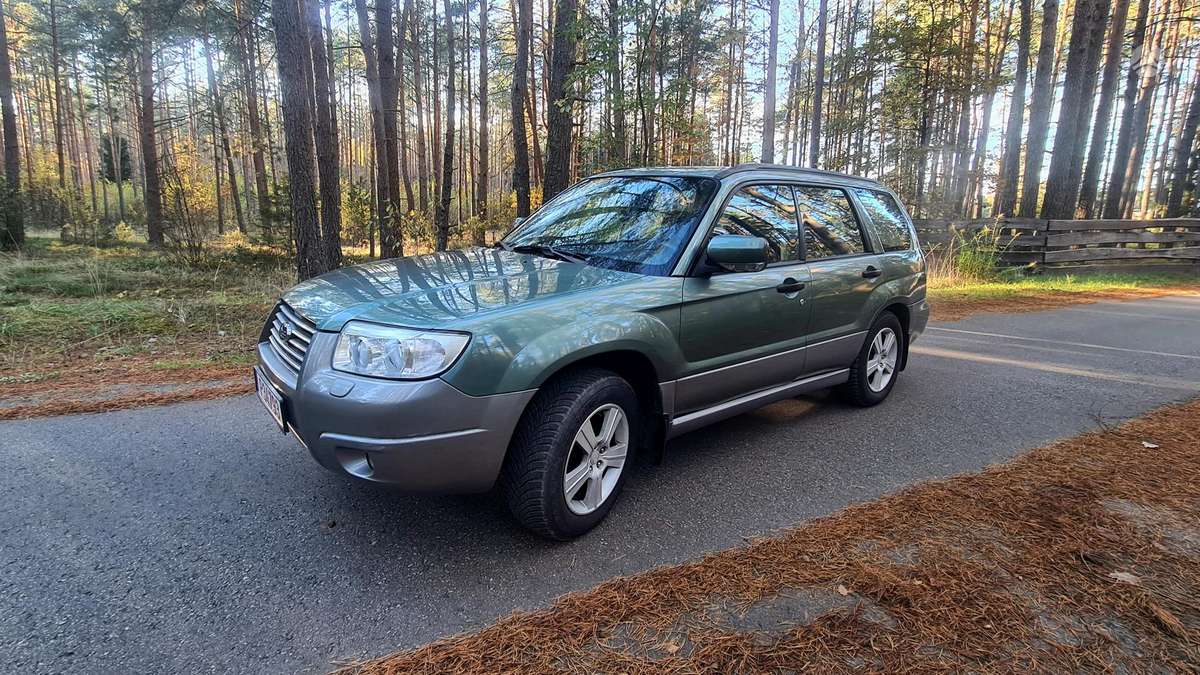Subaru Forester 2007 — салон