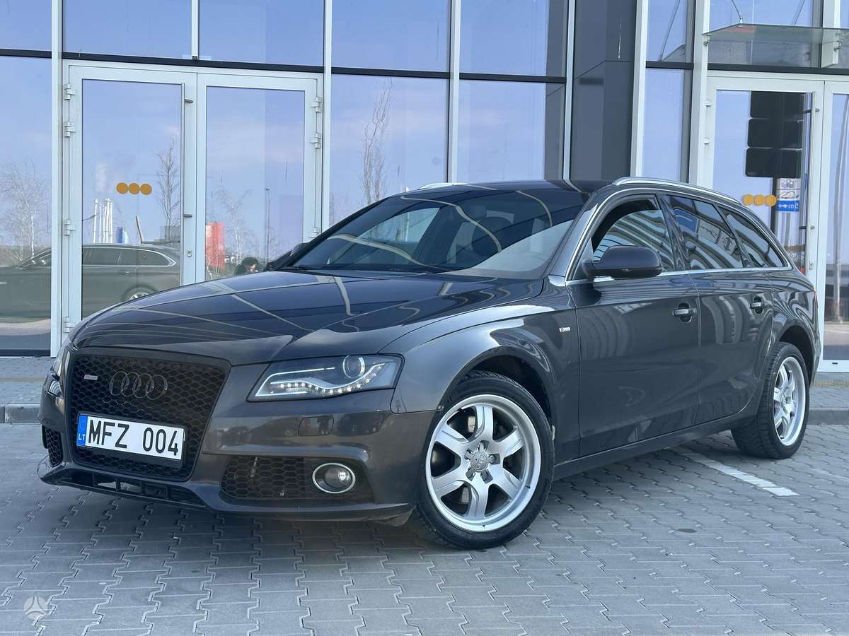 Audi A4 2011 — interior