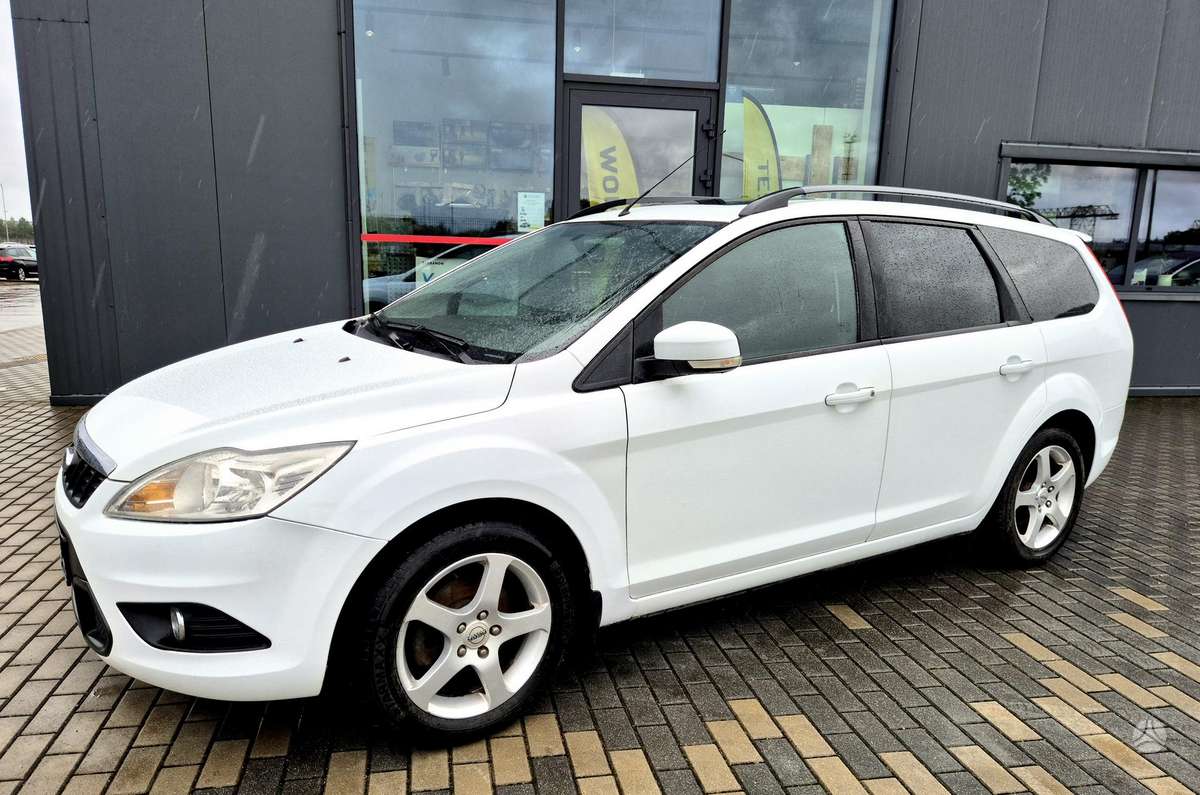 Ford Focus 2009 — engine 1560 cm³, 109 HP (80kW)
