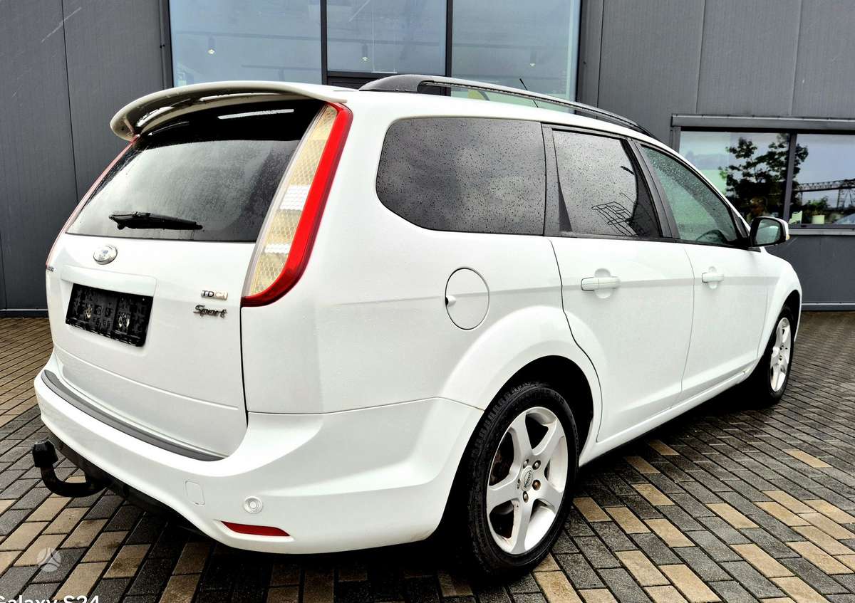 Ford Focus 2009 — photo 6