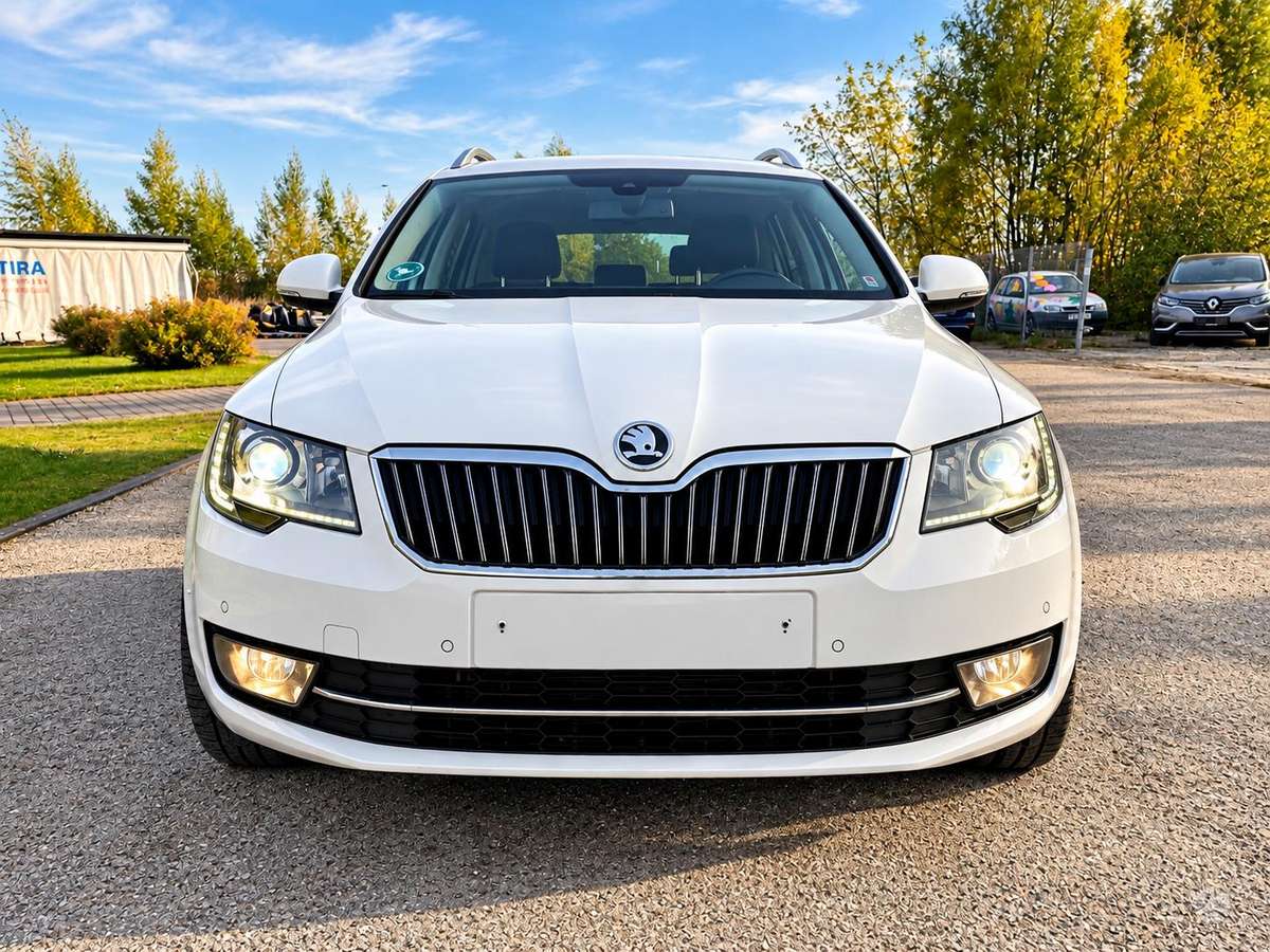 Skoda Superb 2015 — interior