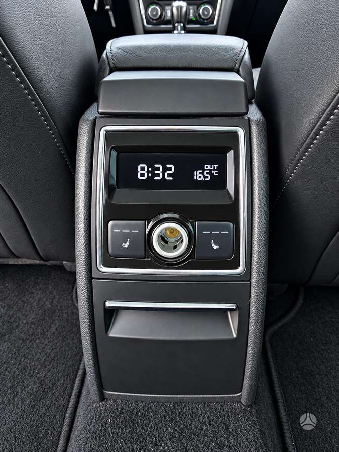 Skoda Superb 2015 — photo 8