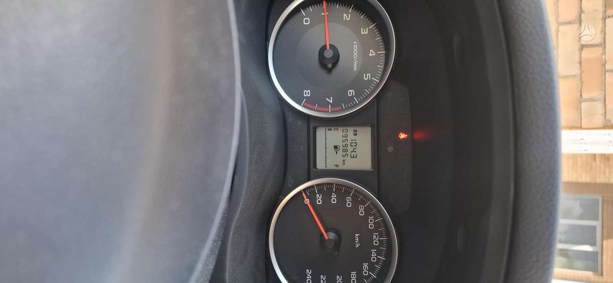 Subaru XV 2013 — photo 8