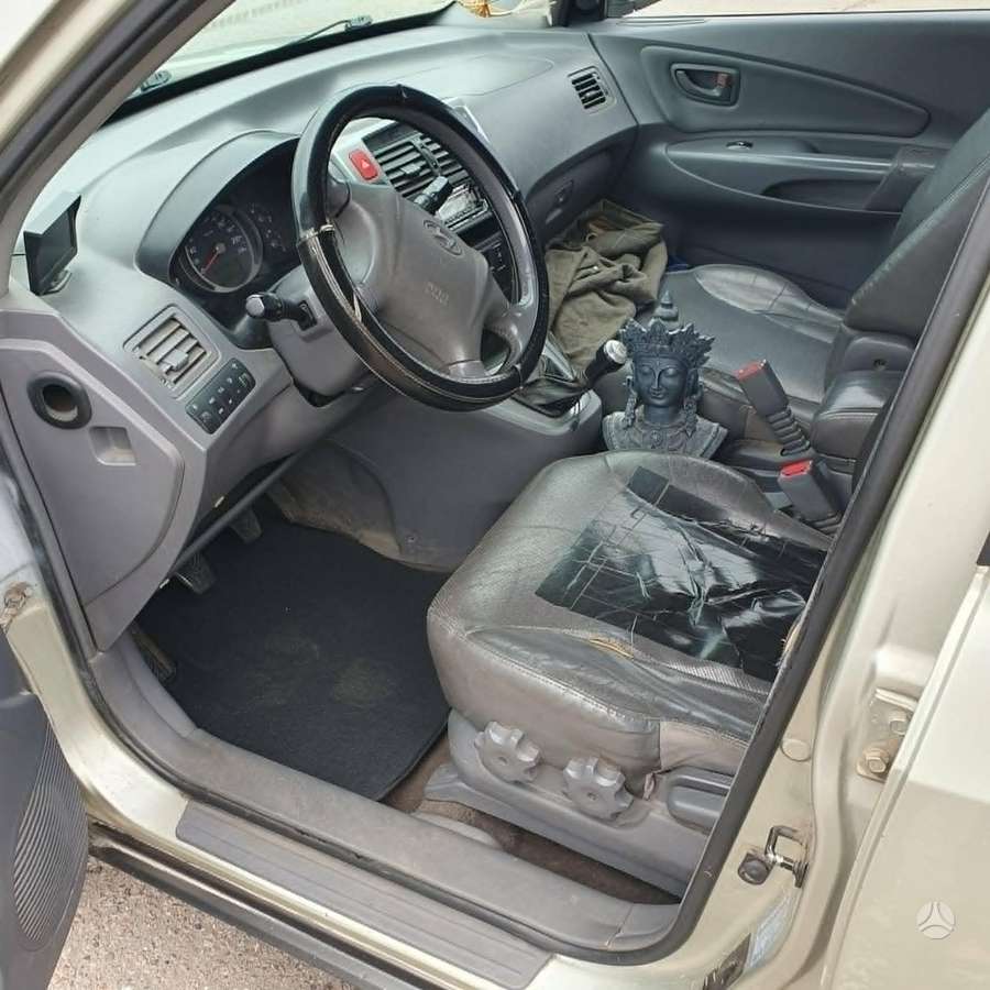 Hyundai Tucson 2005 — photo 13