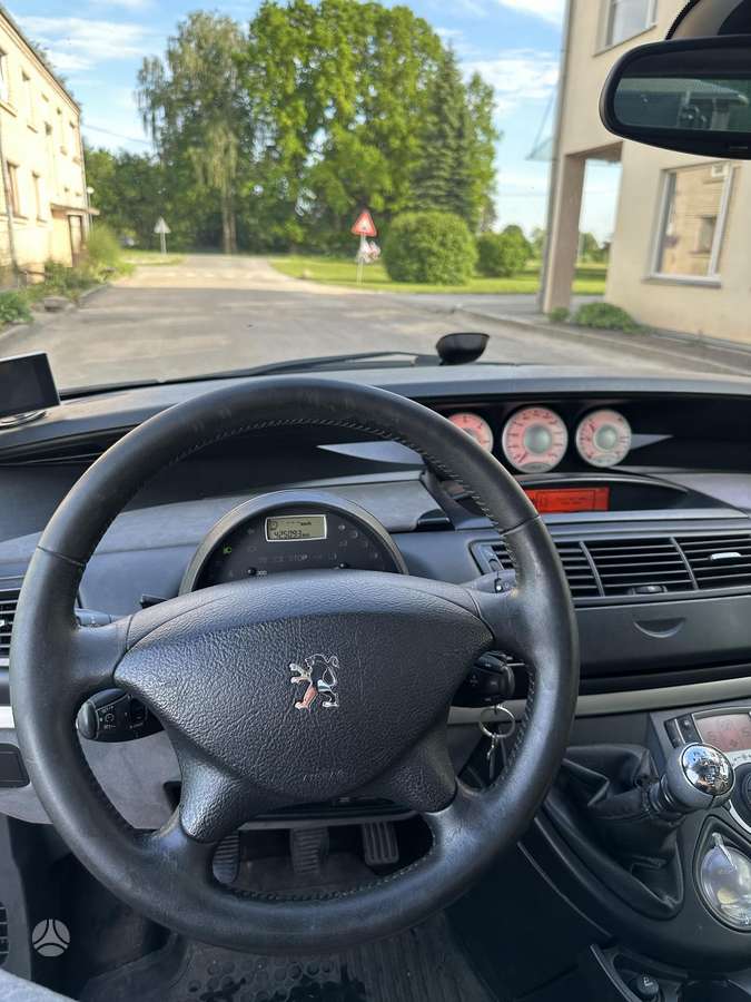 Peugeot 807 2008 — photo 14