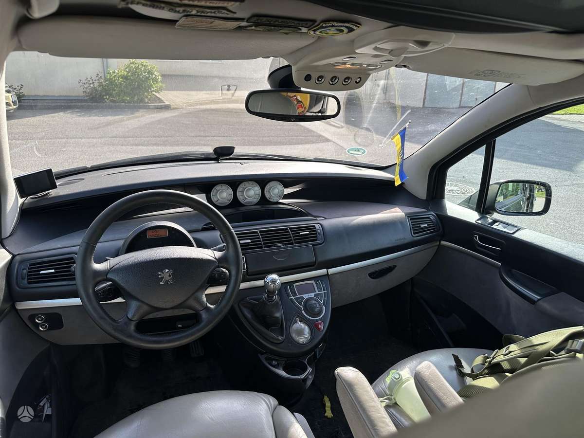 Peugeot 807 2008 — photo 6