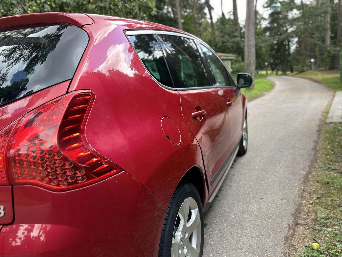 Peugeot 3008 2010 — photo 18