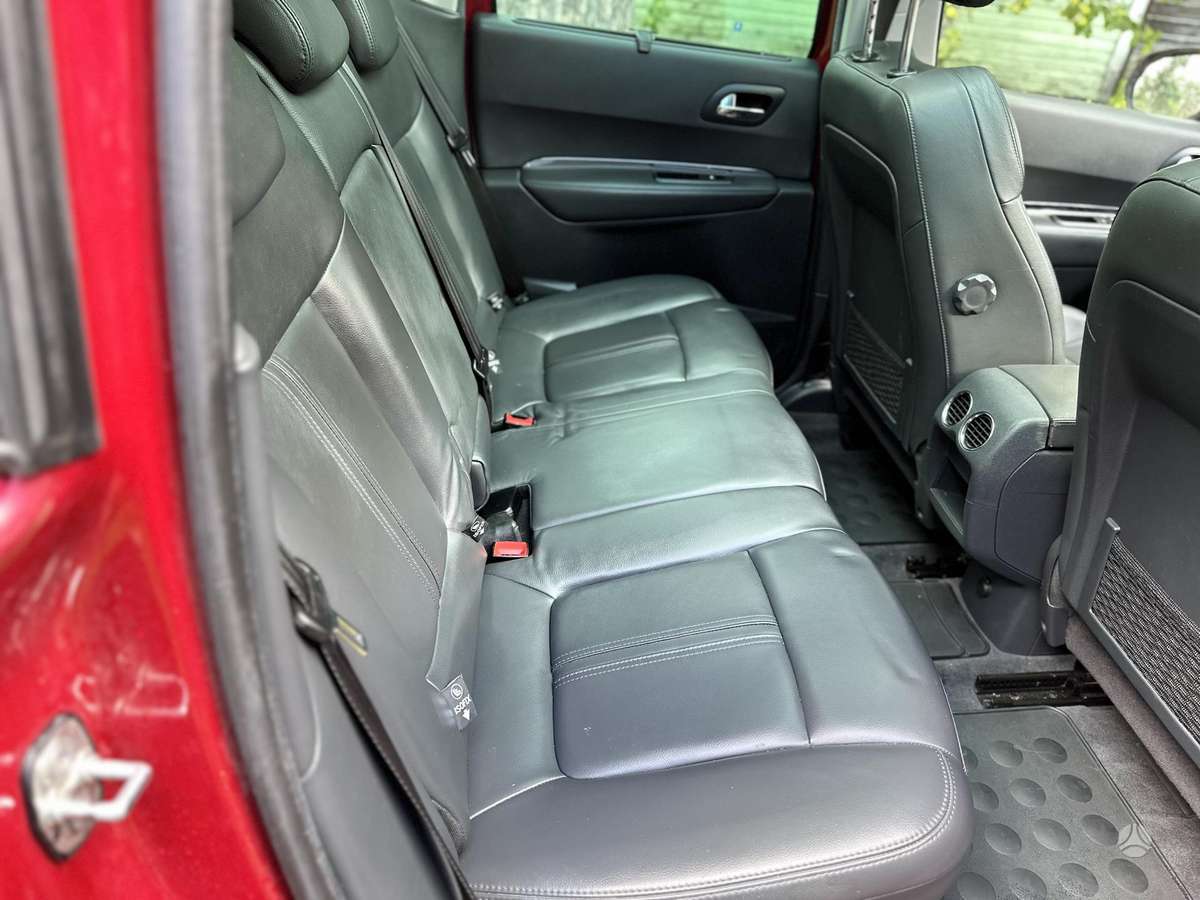 Peugeot 3008 2010 — photo 27