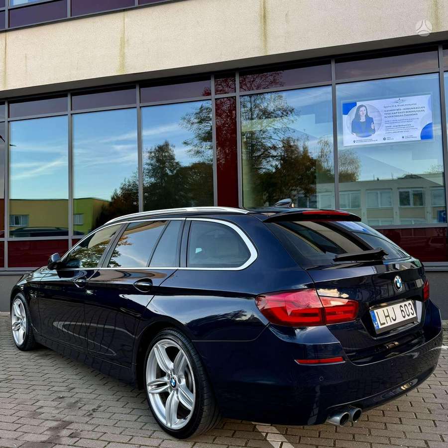 BMW 525 2010 — двигун 3000 cm³, 204 HP (150kW)