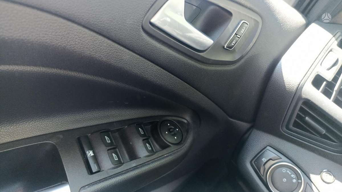 Ford Kuga 2014 — photo 14