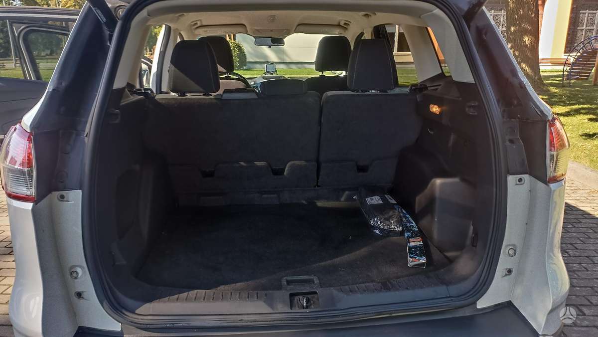Ford Kuga 2014 — photo 17