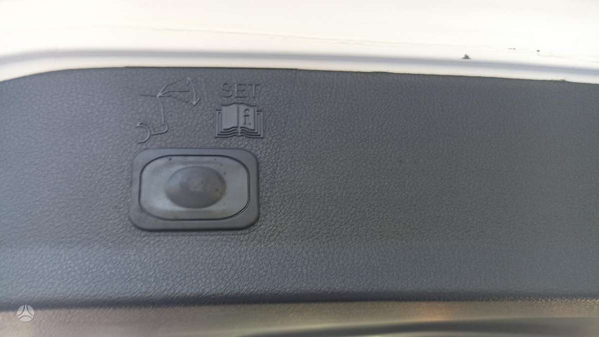 Ford Kuga 2014 — photo 19