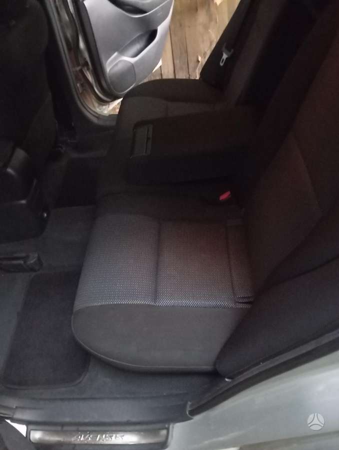 Toyota Avensis 2008 — photo 15