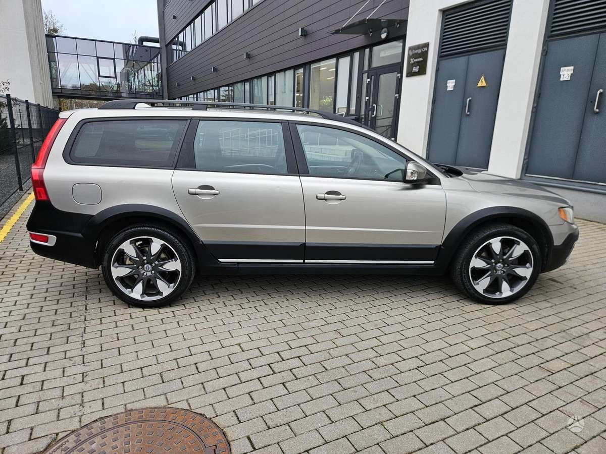 Volvo XC70 2009 — фото 13