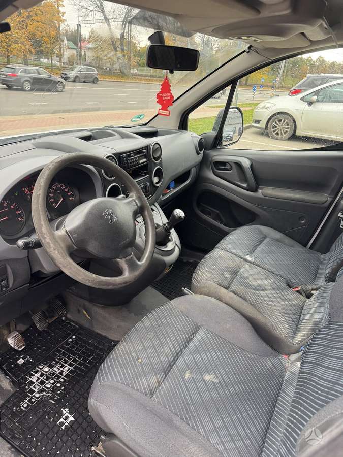 Peugeot Partner 2008 — photo 15