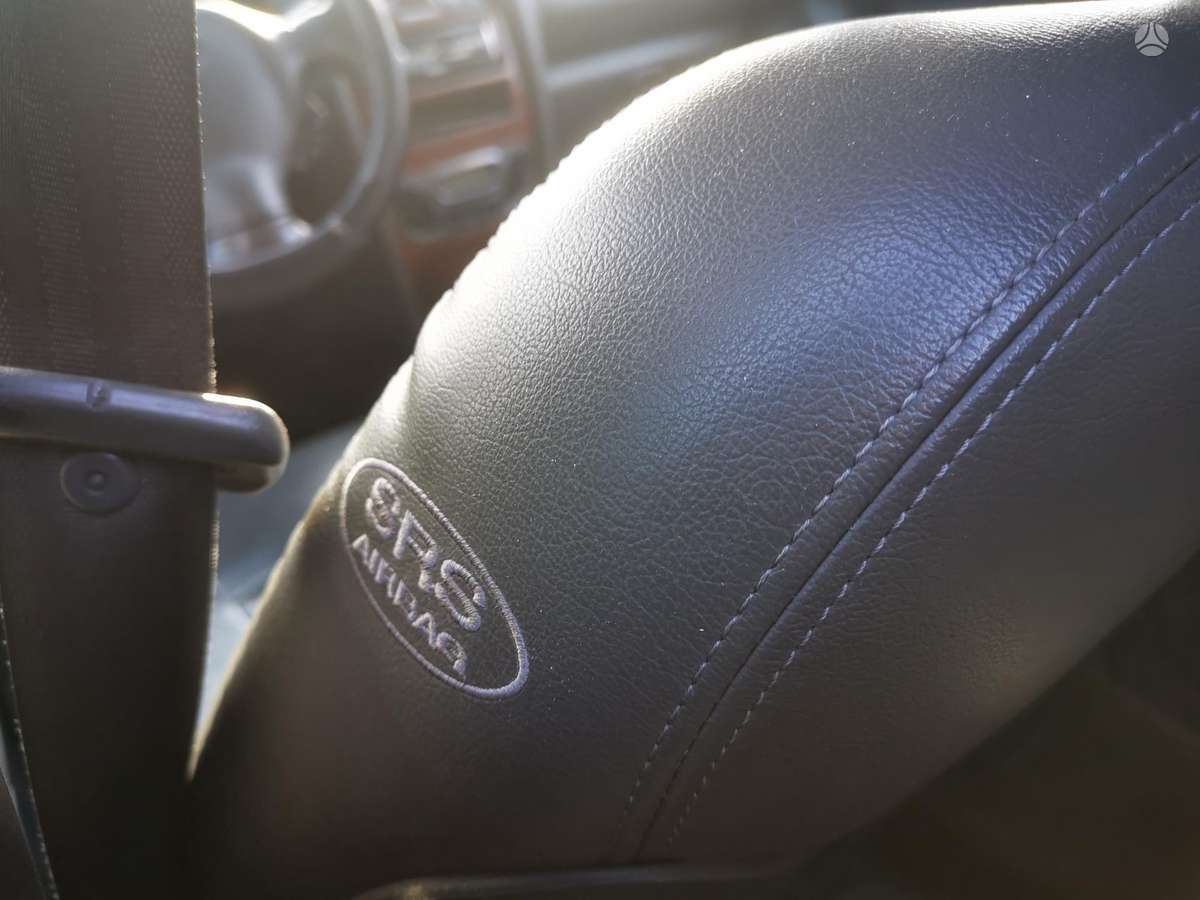 Hyundai Santa 2004 — photo 22