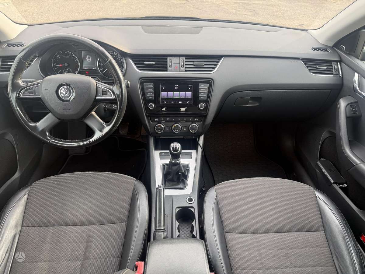 Skoda Octavia 2014 — фото 12