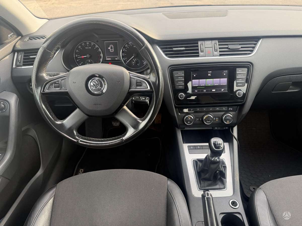 Skoda Octavia 2014 — фото 13