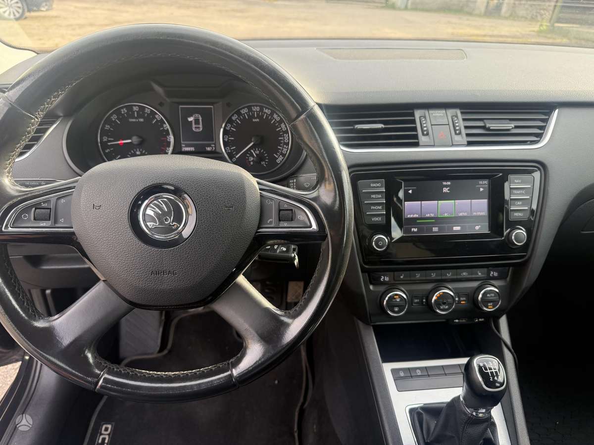 Skoda Octavia 2014 — фото 17