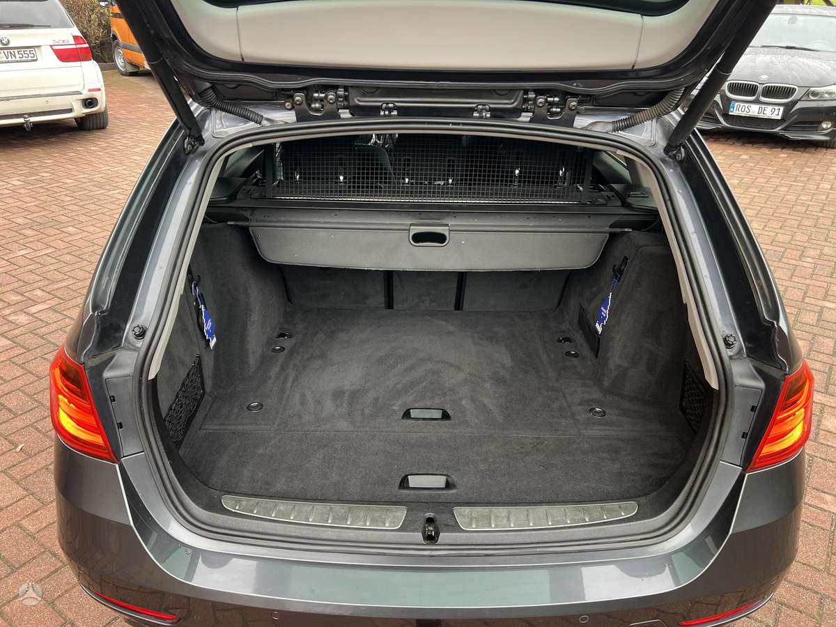 BMW 320 2014 — photo 16
