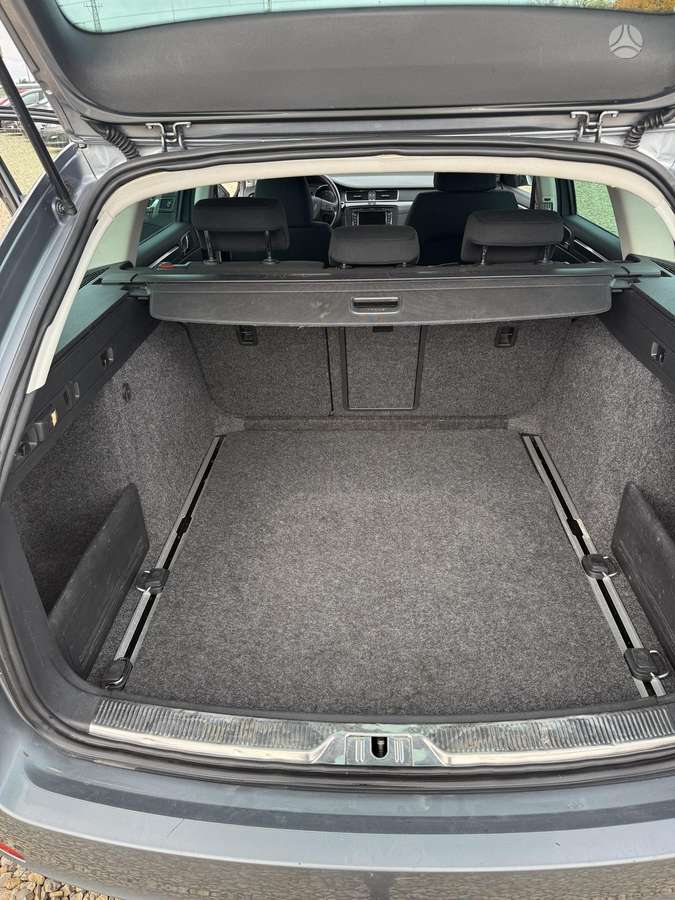 Skoda Superb 2012 — photo 10