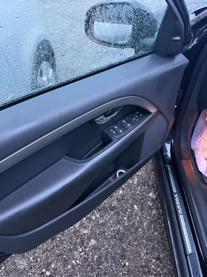 Volvo V70 2008 — photo 20