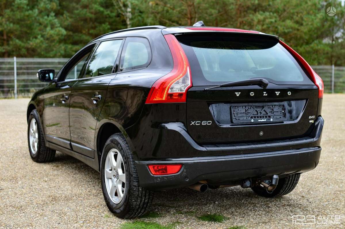 Volvo XC60 2010 — фото 7