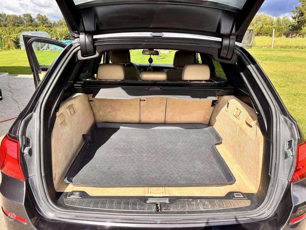 BMW 525 2011 — photo 5
