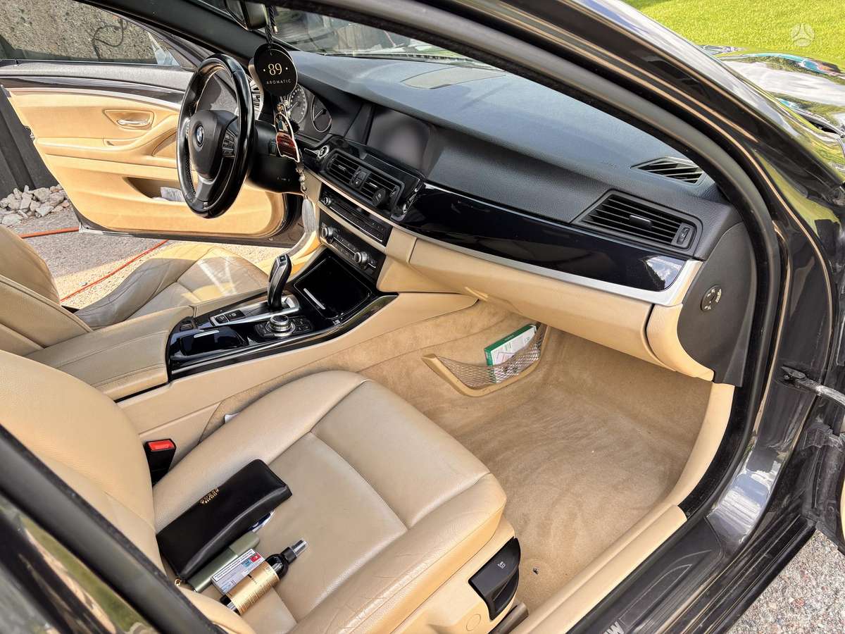 BMW 525 2011 — photo 8