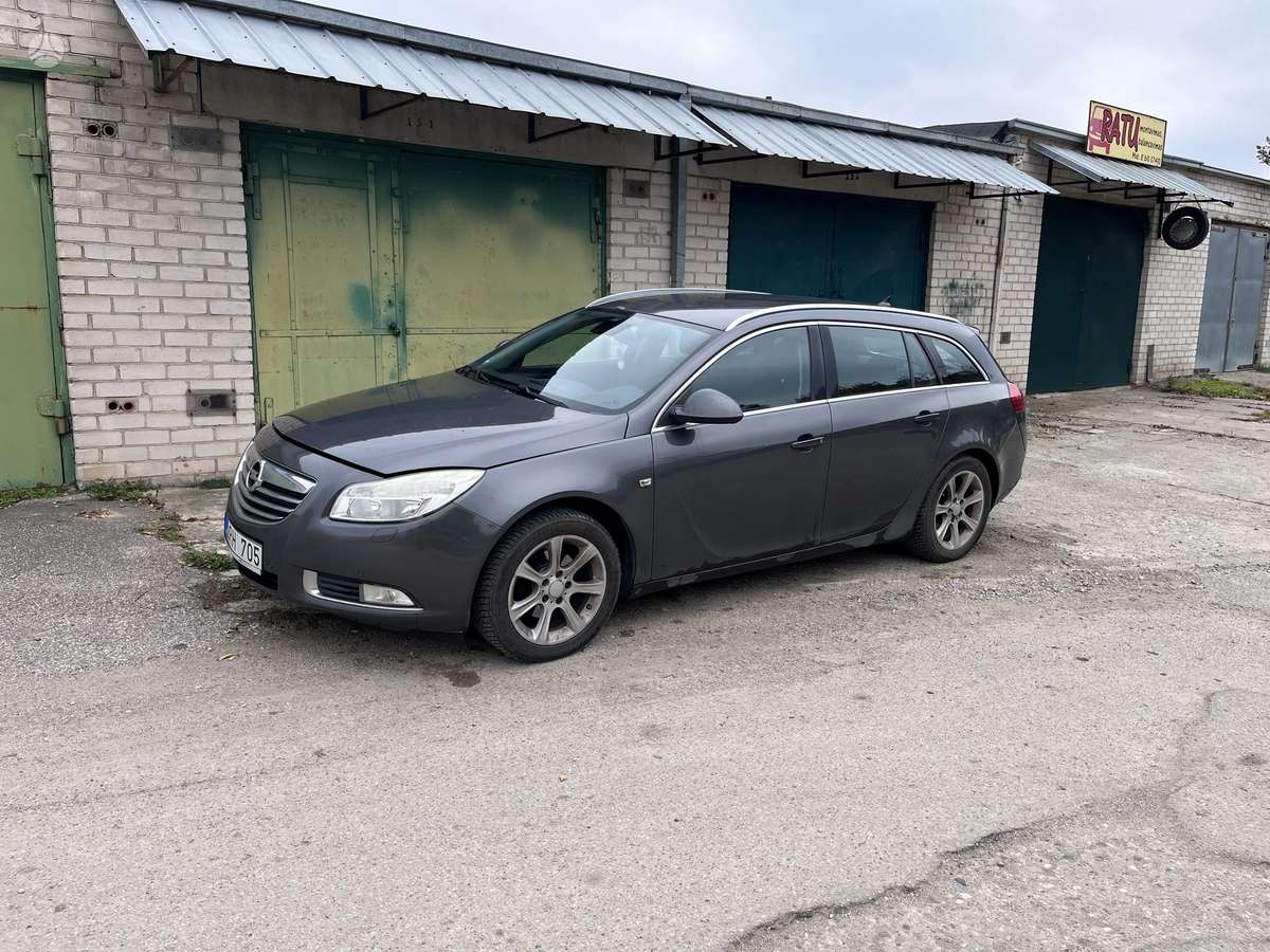 Opel Insignia 2010 — vehicle for AFU Ukraine