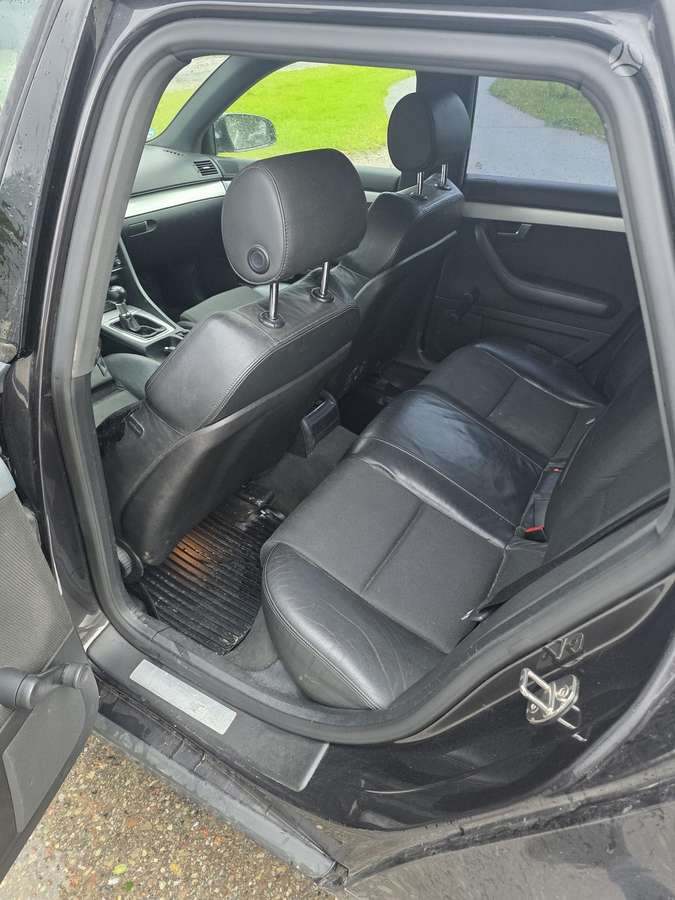 Audi A4 2007 — photo 10