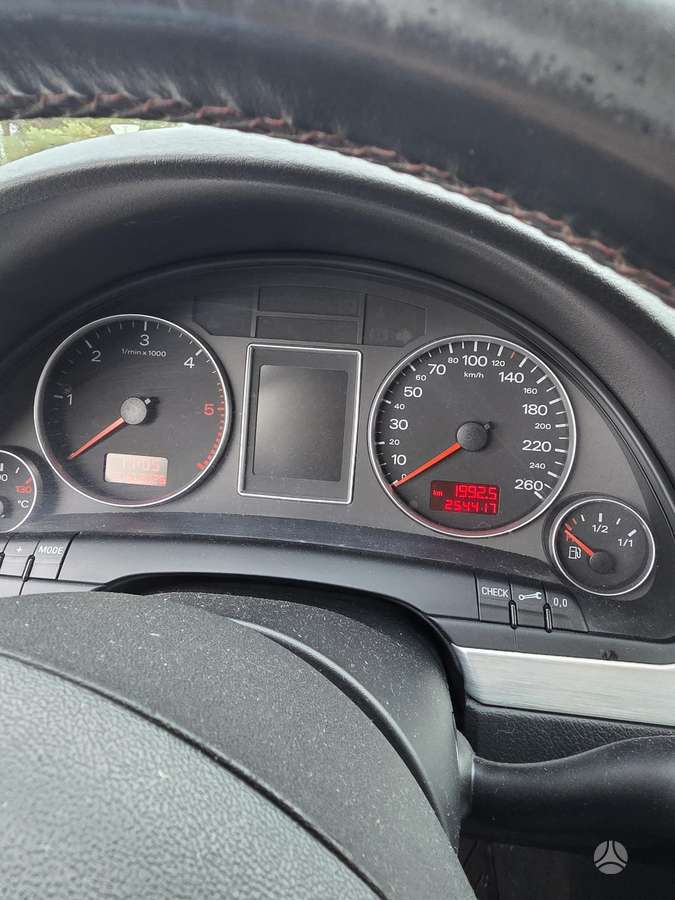 Audi A4 2007 — photo 13