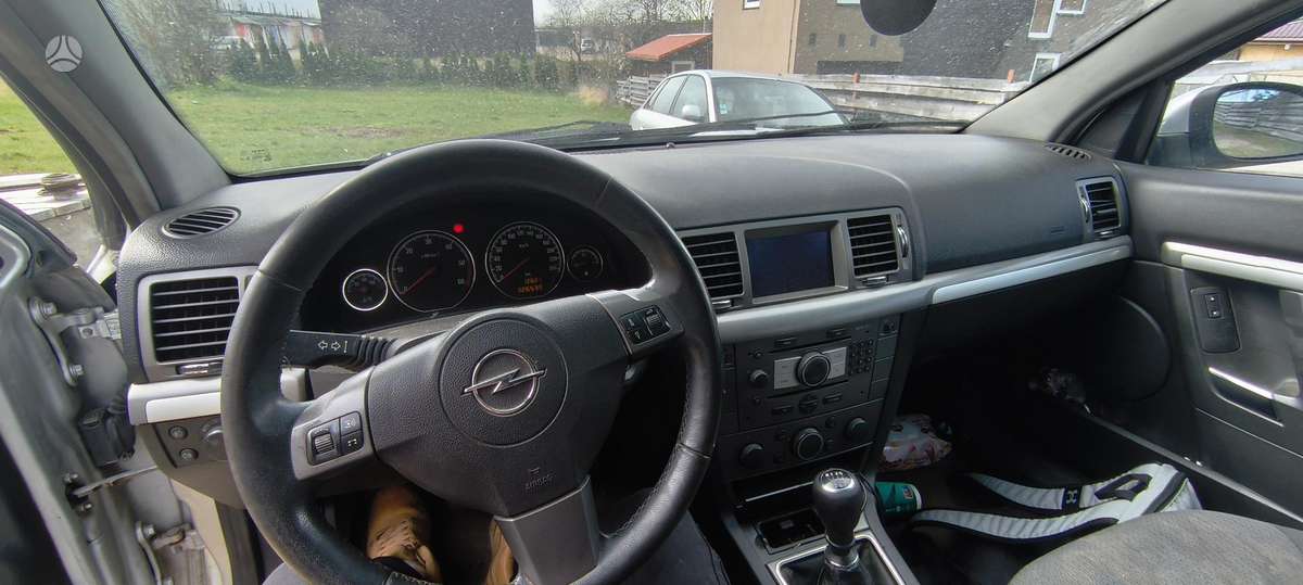 Opel Vectra 2007 — engine 1910 cm³, 150 HP (110kW)