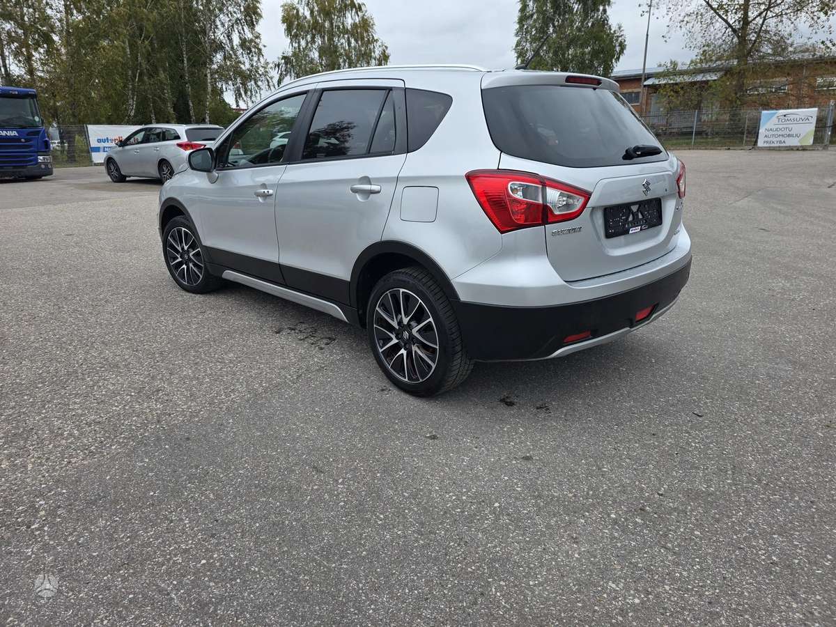 Suzuki SX4 2015 — фото 11