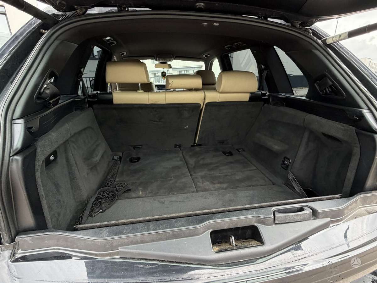 BMW X5 2009 — photo 14