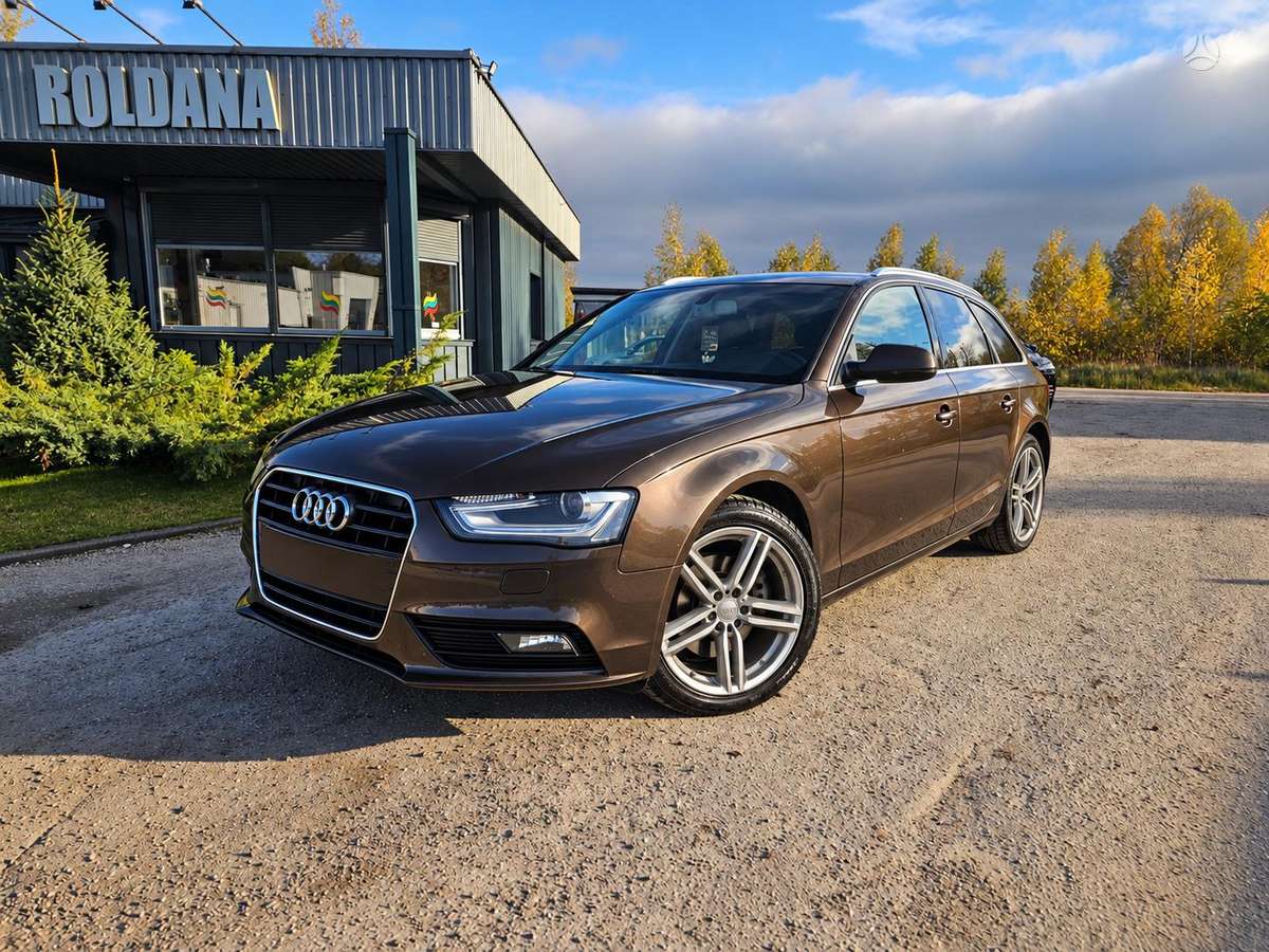 Audi A4, 2012