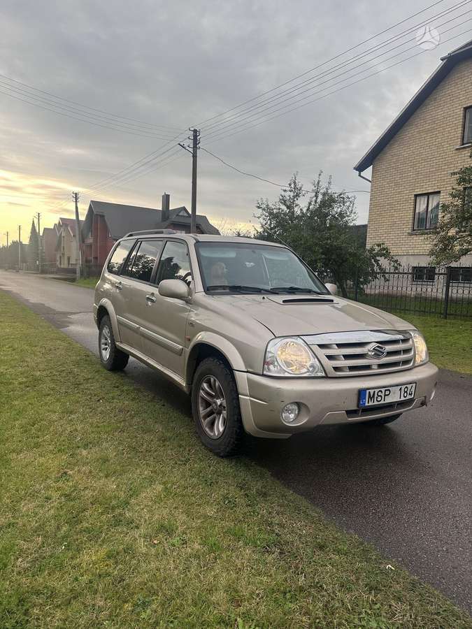Suzuki Grand 2005 — салон