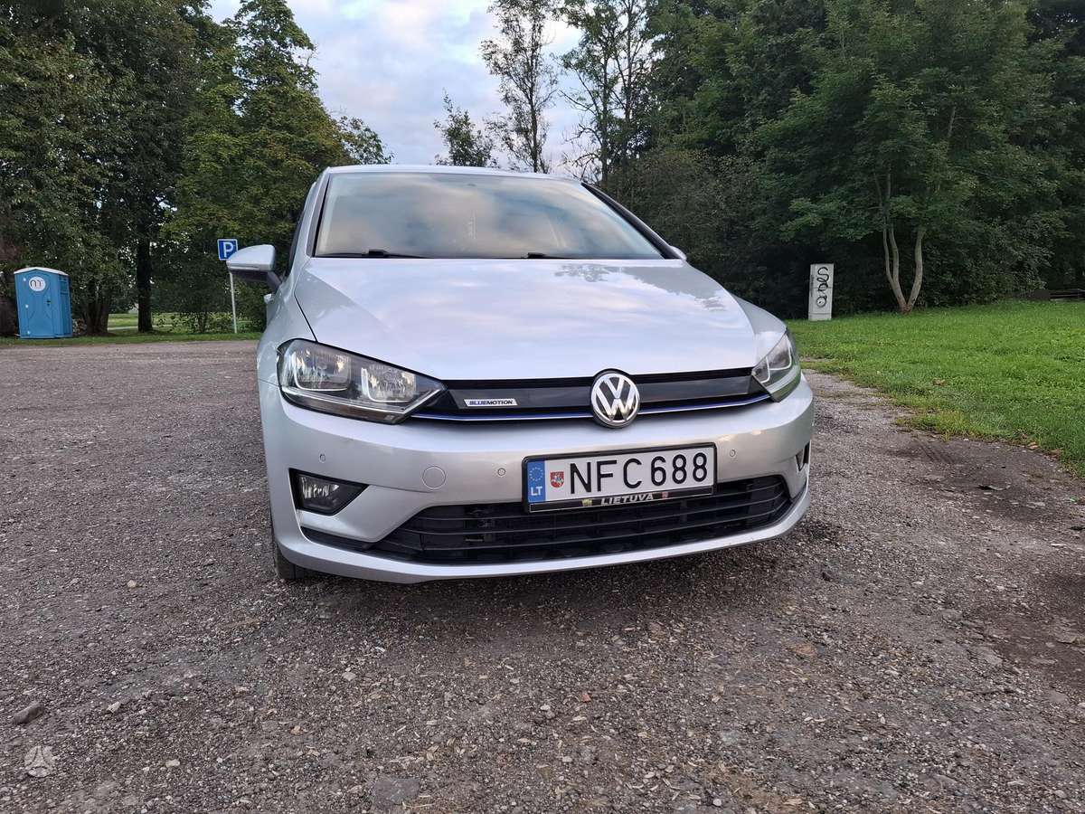 Volkswagen Golf 2015 — вигляд ззаду