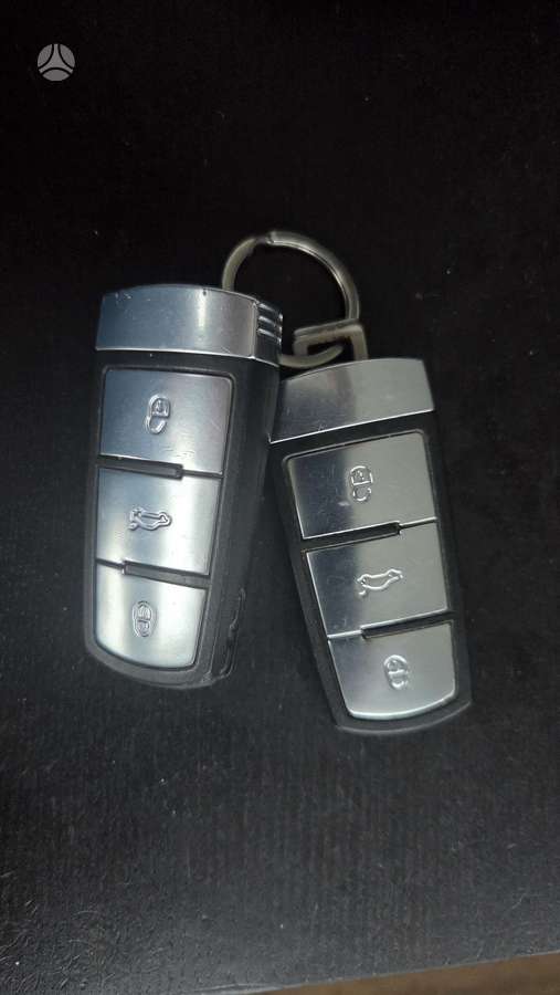 Volkswagen Passat 2009 — photo 22