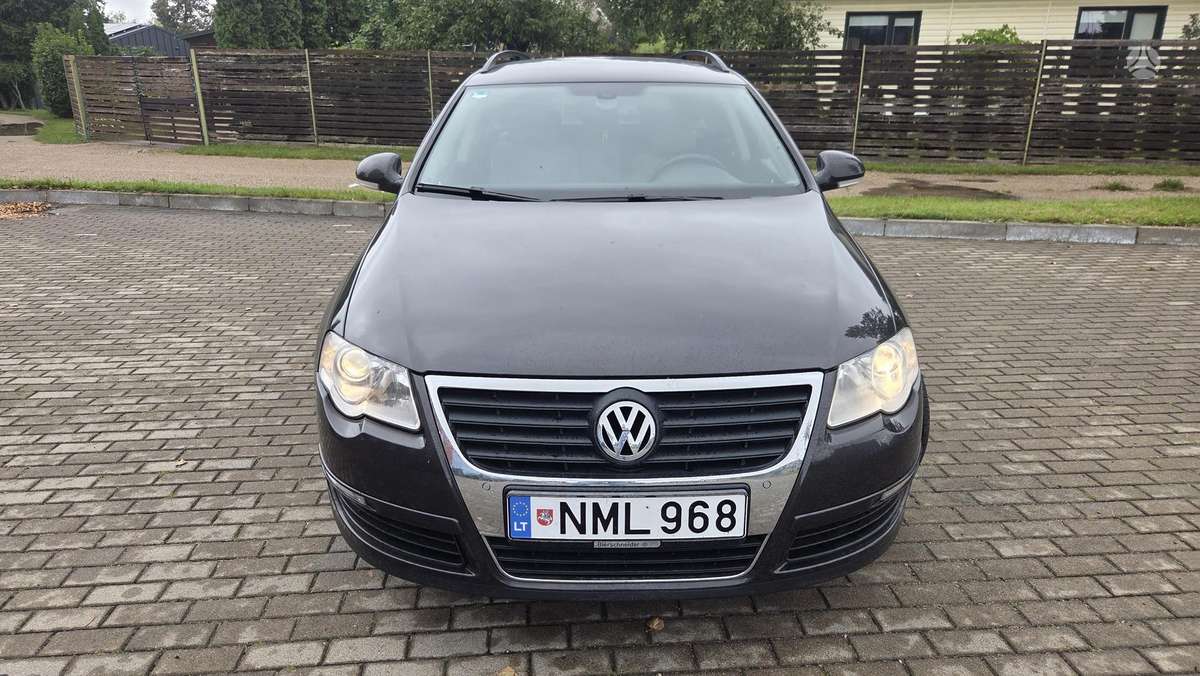 Volkswagen Passat 2009 — photo 7