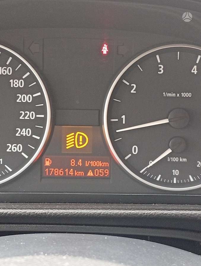 BMW 320 2006 — двигун 1995 cm³, 129 HP (95kW)