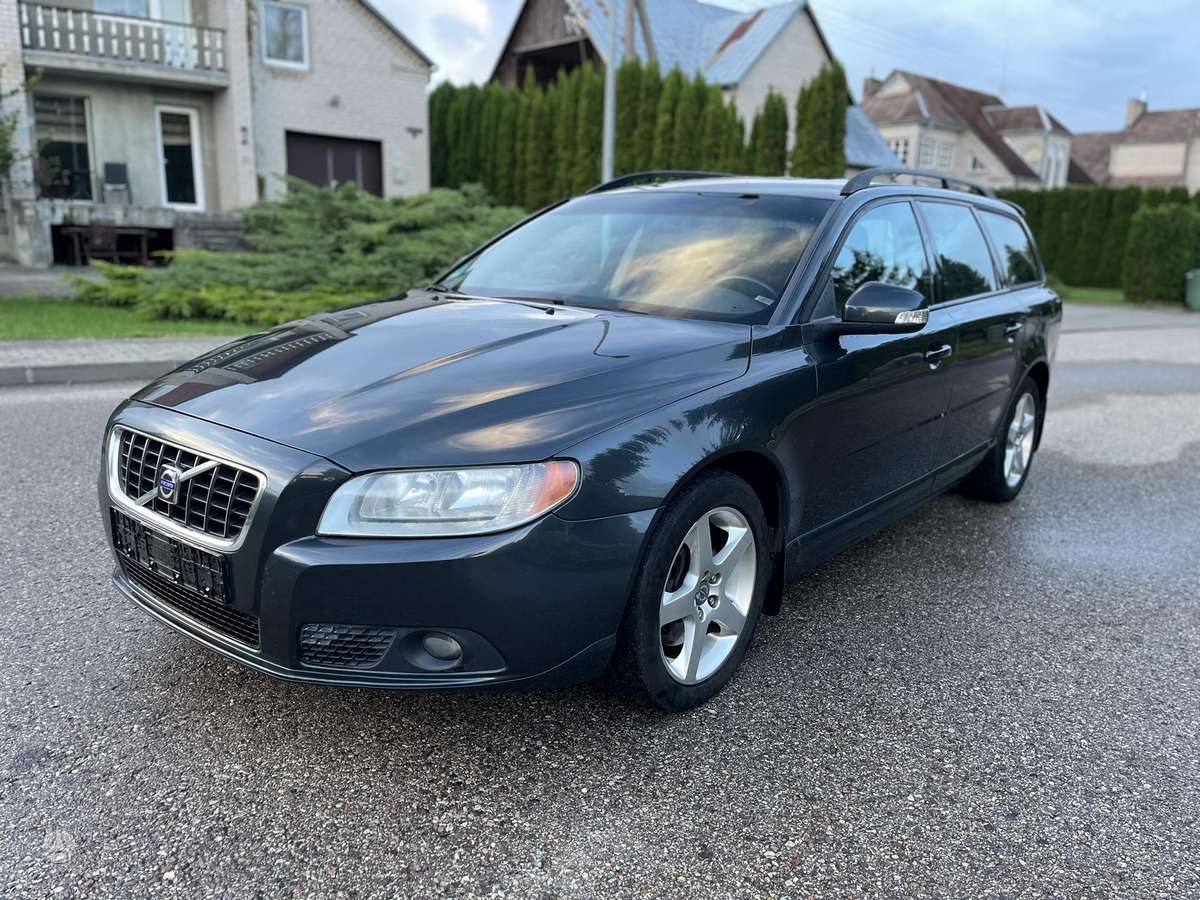 Volvo V70, 2009