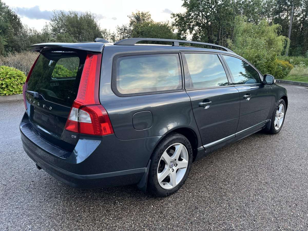 Volvo V70 2009 — photo 5