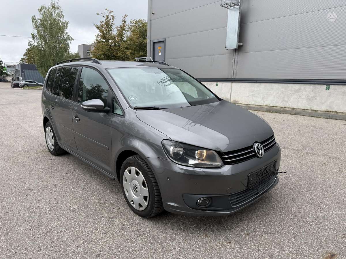 Volkswagen Touran 2011 — photo 7