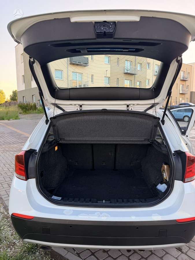 BMW X1 2010 — photo 7
