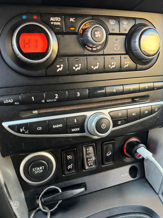 Renault Koleos 2009 — photo 9