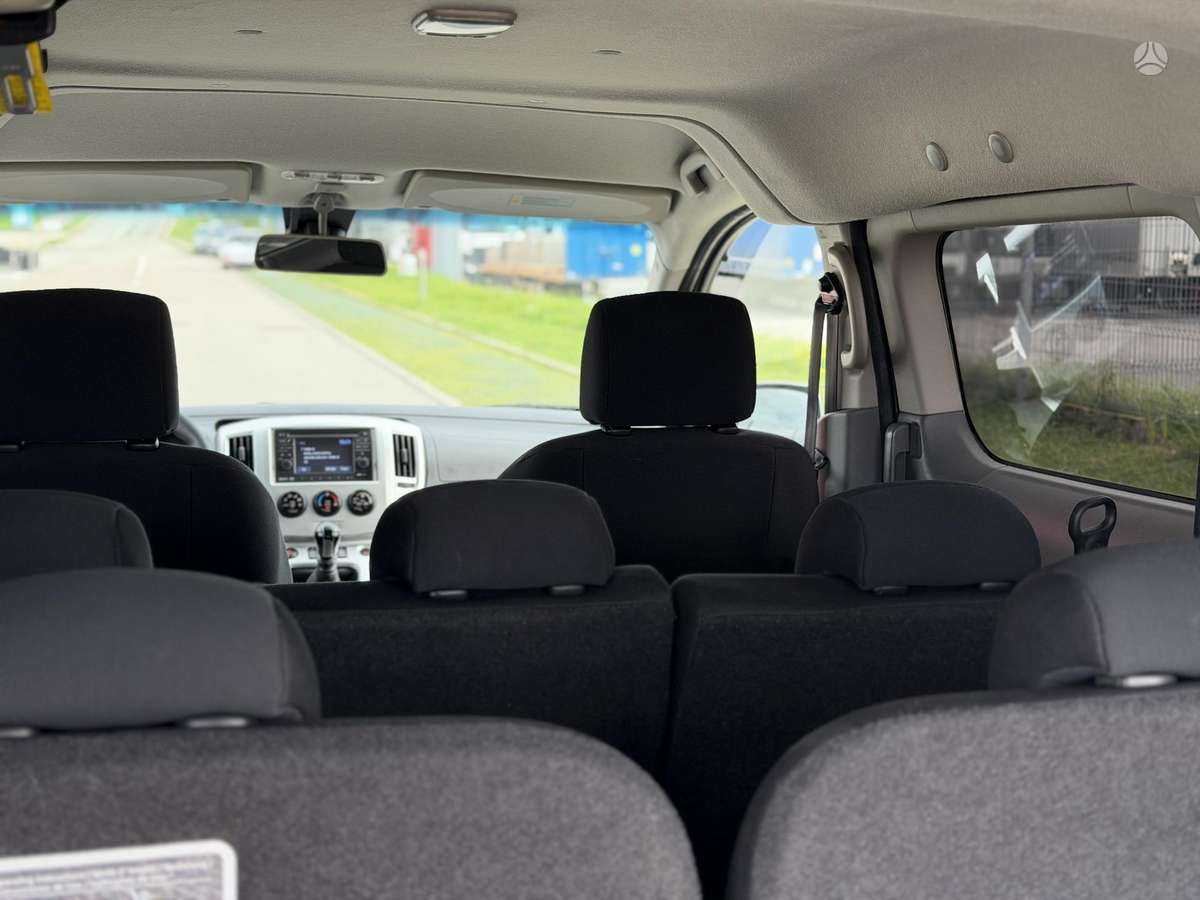 Nissan NV200 2013 — photo 15