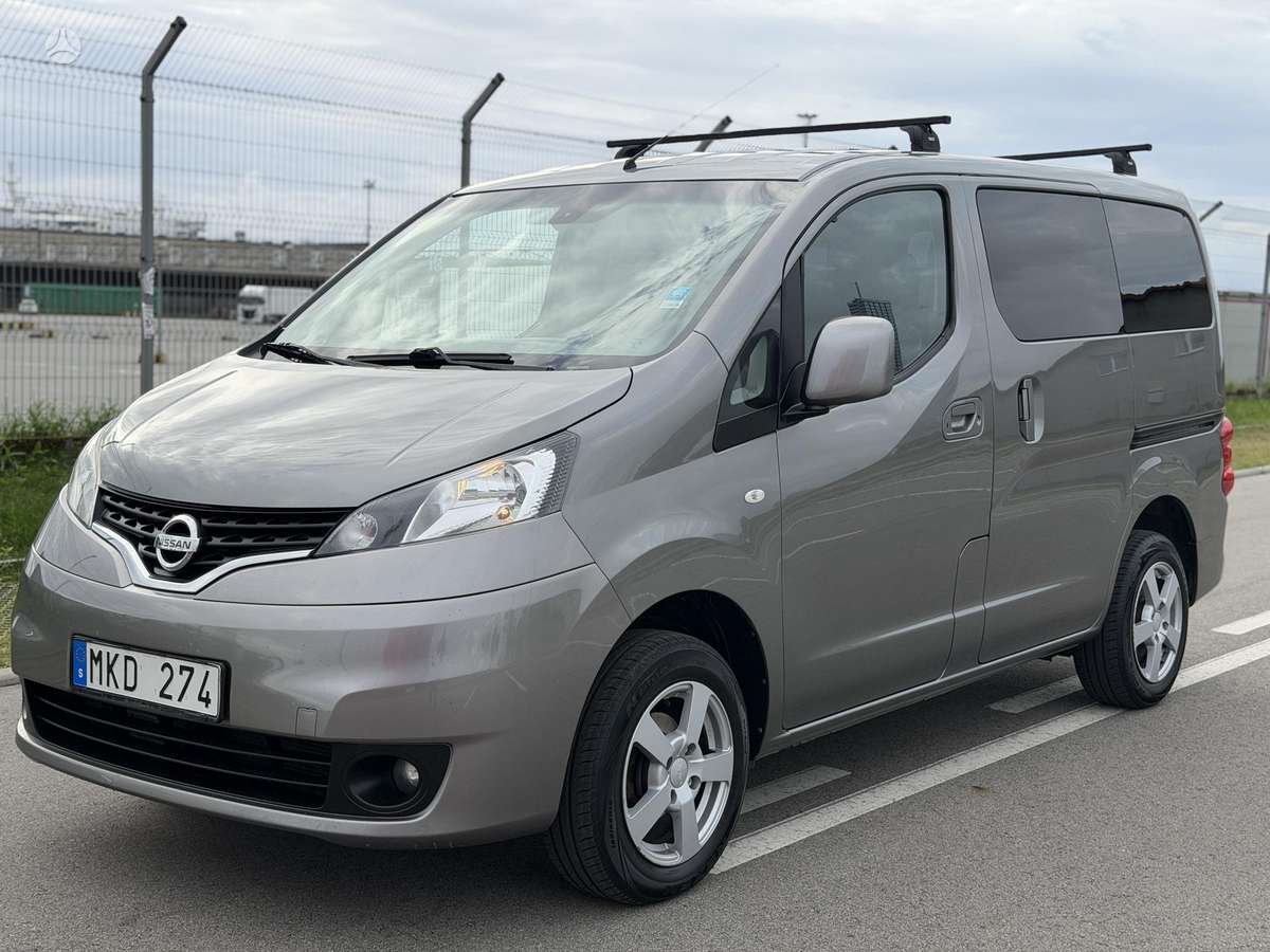 Nissan NV200 2013 — interior