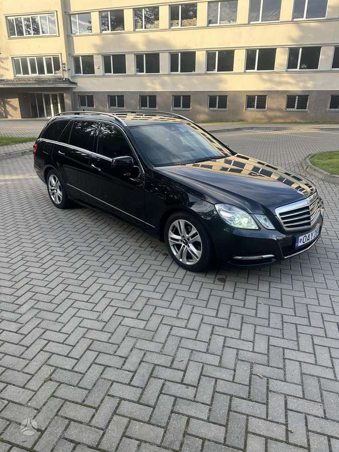 Mercedes-Benz E220, 2012