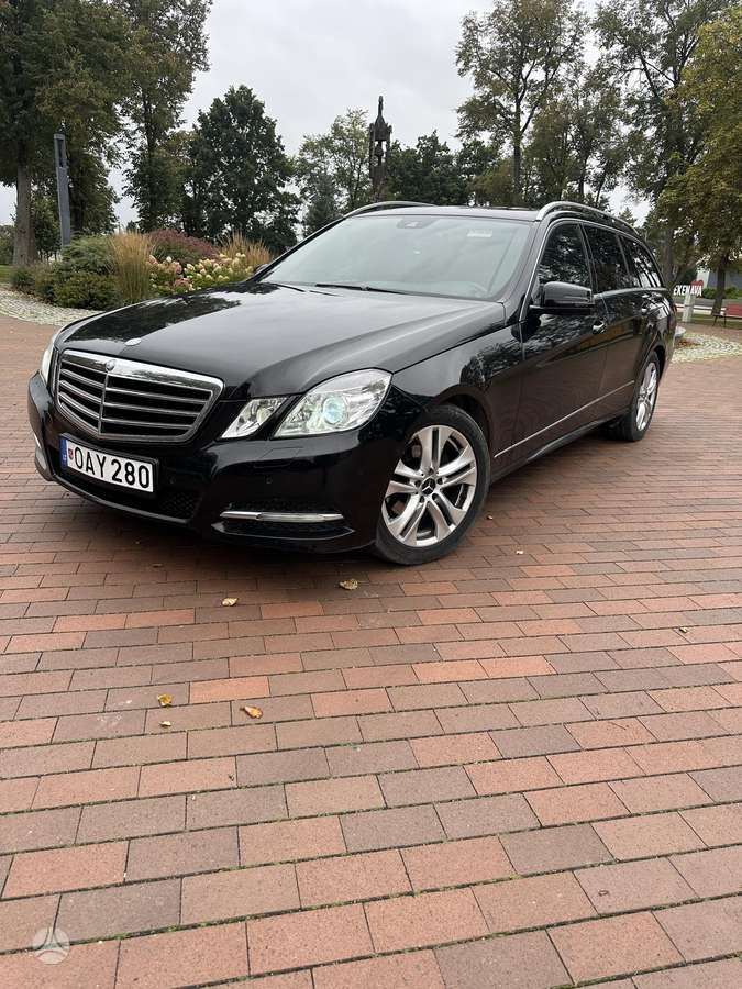 Mercedes-Benz E220, 2012